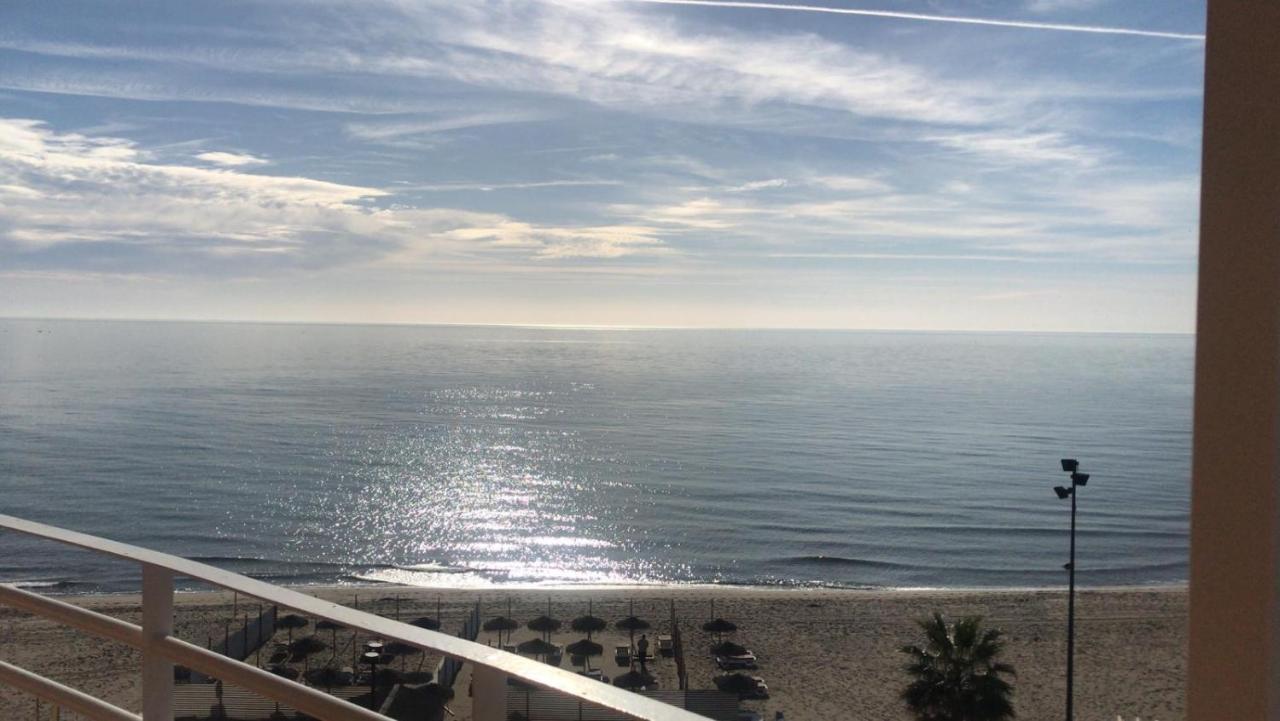 Apartamento En Primera Linea/Beachfront Apartment Fuengirola Zewnętrze zdjęcie