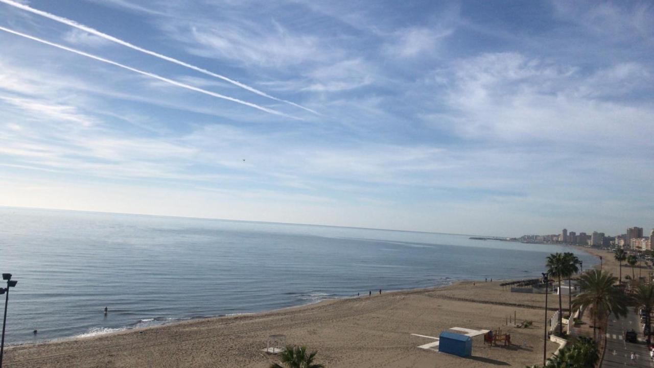 Apartamento En Primera Linea/Beachfront Apartment Fuengirola Zewnętrze zdjęcie
