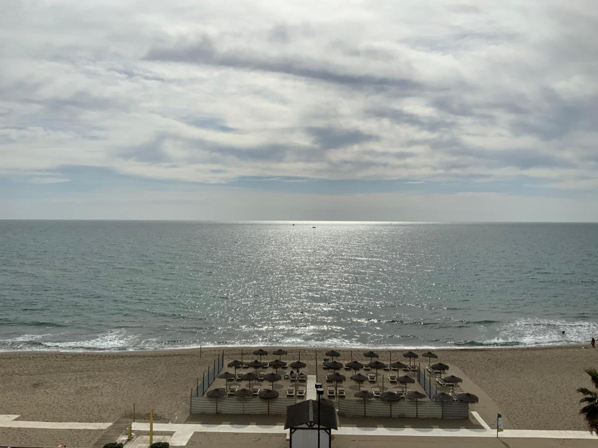 Apartamento En Primera Linea/Beachfront Apartment Fuengirola Zewnętrze zdjęcie