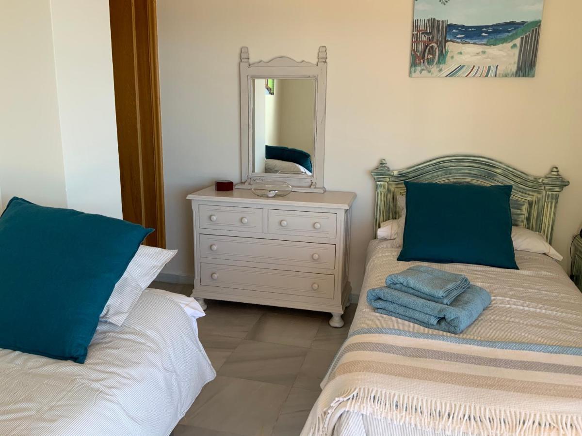 Apartamento En Primera Linea/Beachfront Apartment Fuengirola Zewnętrze zdjęcie