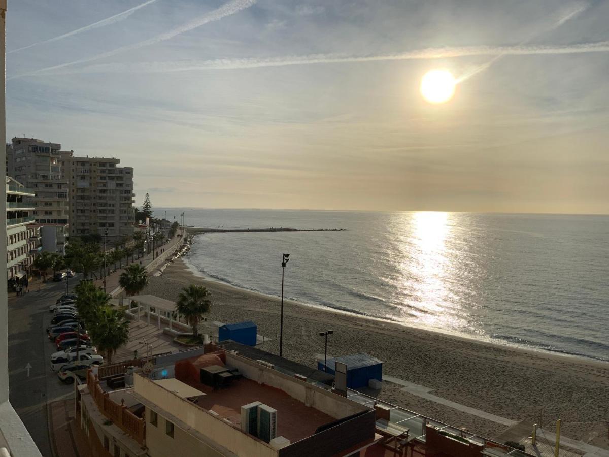 Apartamento En Primera Linea/Beachfront Apartment Fuengirola Zewnętrze zdjęcie