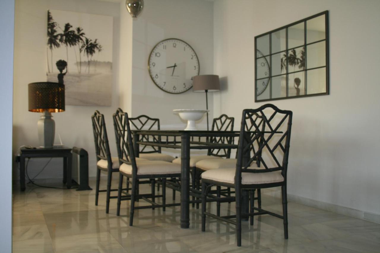 Apartamento En Primera Linea/Beachfront Apartment Fuengirola Zewnętrze zdjęcie