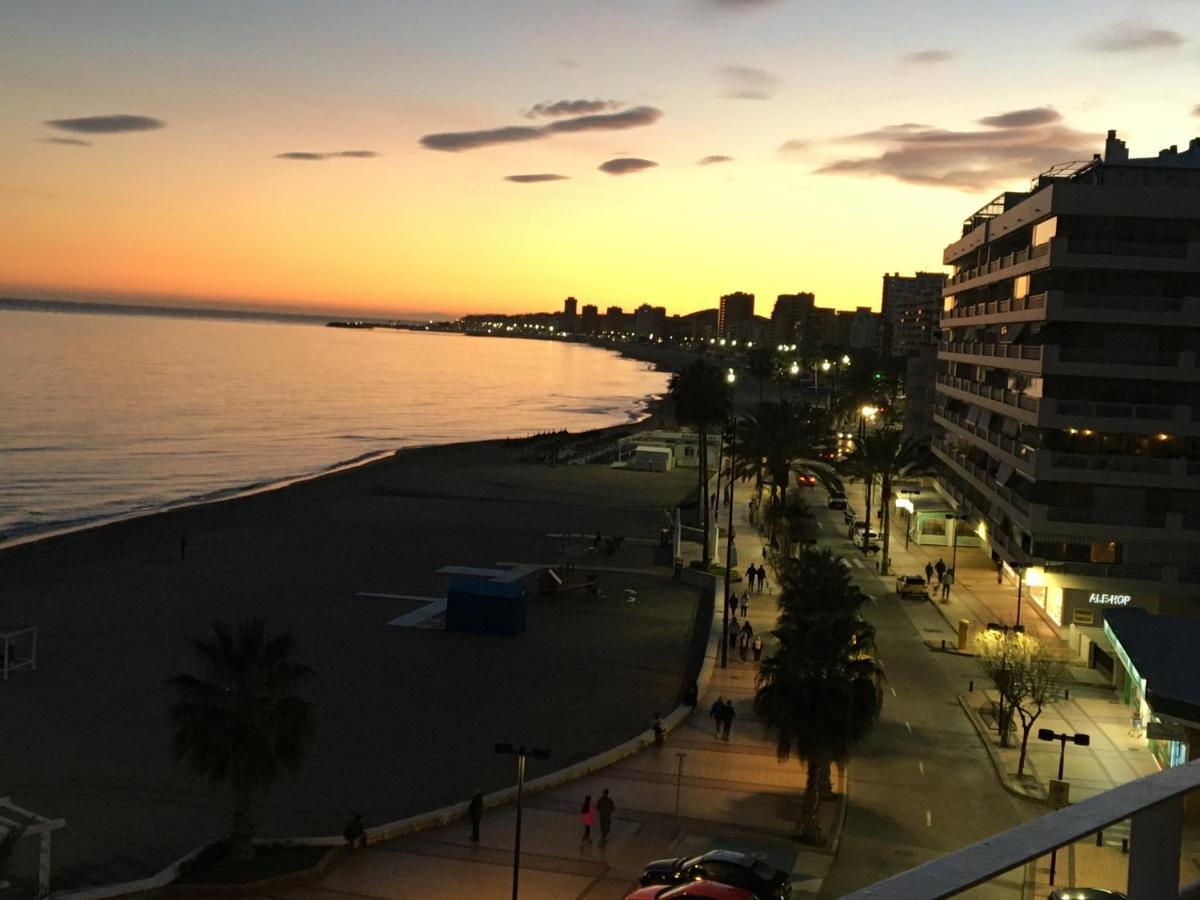 Apartamento En Primera Linea/Beachfront Apartment Fuengirola Zewnętrze zdjęcie