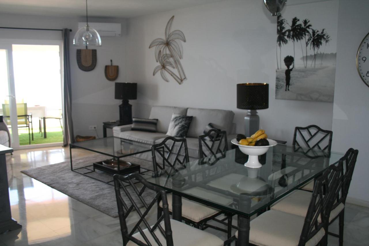 Apartamento En Primera Linea/Beachfront Apartment Fuengirola Zewnętrze zdjęcie
