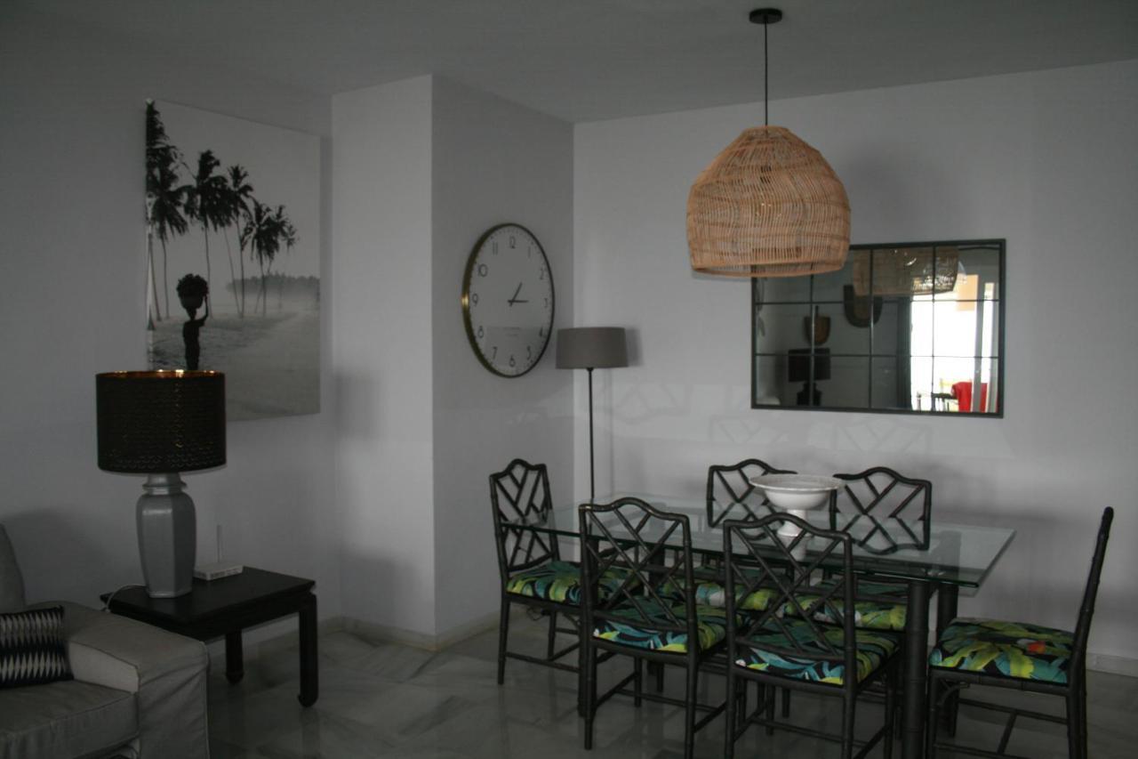 Apartamento En Primera Linea/Beachfront Apartment Fuengirola Zewnętrze zdjęcie