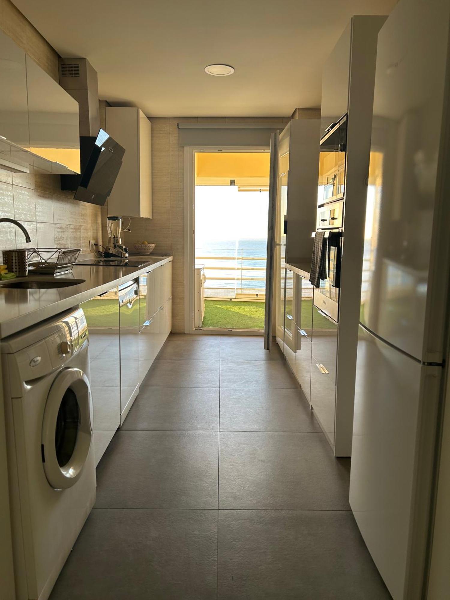 Apartamento En Primera Linea/Beachfront Apartment Fuengirola Zewnętrze zdjęcie