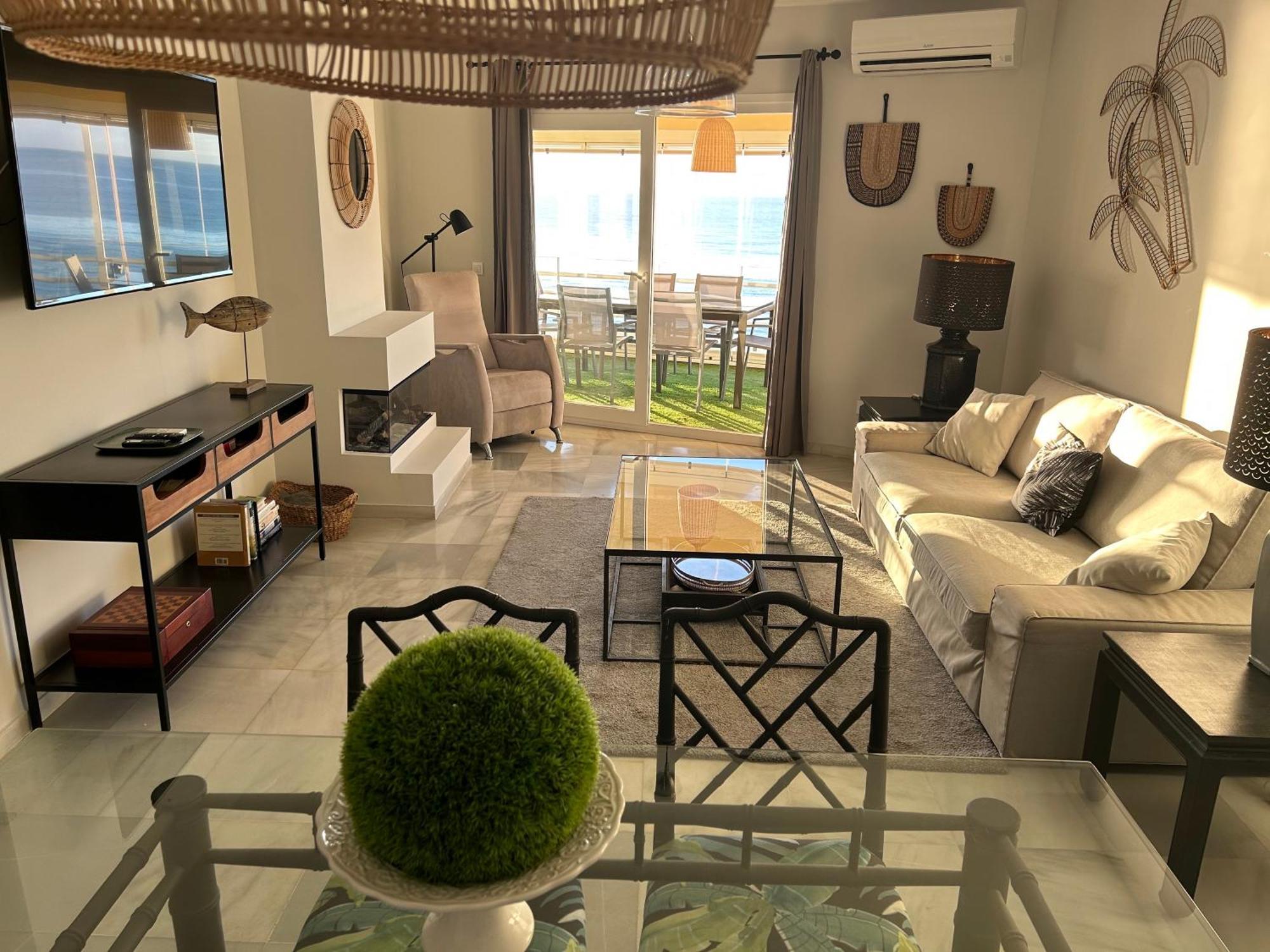 Apartamento En Primera Linea/Beachfront Apartment Fuengirola Zewnętrze zdjęcie